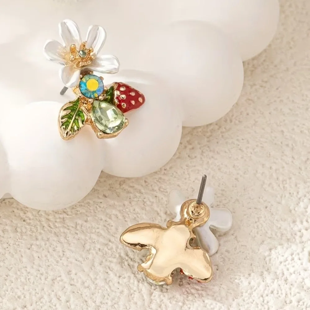 🍓Unique Floral Fruity Cluster Crystal Statement Earrings
